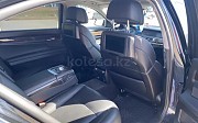 BMW 750, 4.4 автомат, 2012, седан 