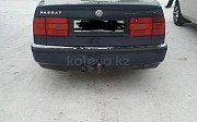 Volkswagen Passat, 1.8 механика, 1994, седан Степногорск