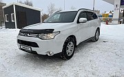 Mitsubishi Outlander, 2.4 вариатор, 2013, кроссовер Орал