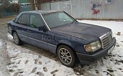 Mercedes-Benz E 220, 2.2 механика, 1990, седан Алматы
