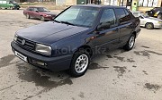 Volkswagen Vento, 1.8 механика, 1992, седан Тараз
