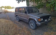 Isuzu Trooper, 2.8 механика, 1990, внедорожник Тараз