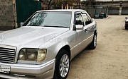 Mercedes-Benz E 220, 2.2 автомат, 1993, седан Алматы