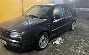 Volkswagen Vento, 1.8 механика, 1994, седан Орал