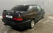 Volkswagen Vento, 1.8 механика, 1994, седан Орал