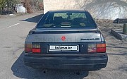 Volkswagen Passat, 1.8 механика, 1993, седан Алматы