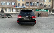 Toyota Land Cruiser, 4.6 автомат, 2016, внедорожник Актау