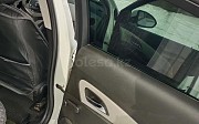 Chevrolet Cruze, 1.6 механика, 2011, седан Сатпаев