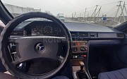 Mercedes-Benz E 200, 2 механика, 1988, седан Шымкент