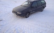 Volkswagen Passat, 2 механика, 1993, универсал Уральск
