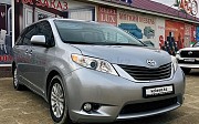 Toyota Sienna, 3.5 автомат, 2012, минивэн 