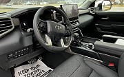 Toyota Sequoia, 3.5 автомат, 2022, внедорожник Астана