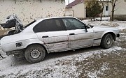 BMW 520, 2 механика, 1992, седан 