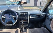 Opel Vectra, 1.8 механика, 1991, седан 