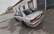 Mazda 626, 2 механика, 1991, седан 