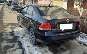 Volkswagen Polo, 1.6 механика, 2013, седан Алматы