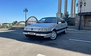 Volkswagen Passat, 2 механика, 1993, седан 