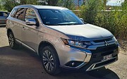 Mitsubishi Outlander, 2.4 вариатор, 2020, кроссовер Уральск