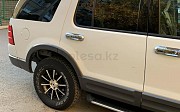 Ford Explorer, 4 автомат, 2004, внедорожник 