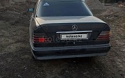 Mercedes-Benz E 220, 2.2 механика, 1992, седан Алматы