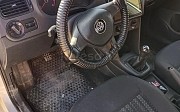 Volkswagen Polo, 1.6 механика, 2015, седан Аральск