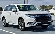 Mitsubishi Outlander, 2 вариатор, 2022, кроссовер Уральск