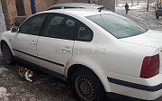 Volkswagen Passat, 1.6 механика, 1998, седан Қарағанды