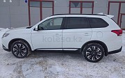 Mitsubishi Outlander, 2 вариатор, 2021, кроссовер Уральск