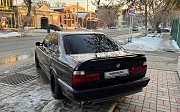 BMW 520, 2.8 механика, 1994, седан Шымкент