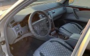 Mercedes-Benz E 320, 3.2 автомат, 2001, седан Мырзакент