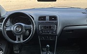 Volkswagen Polo, 1.6 автомат, 2015, седан 