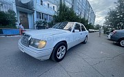 Mercedes-Benz E 200, 2 механика, 1992, седан Темиртау