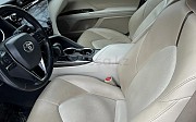 Toyota Camry, 2.5 автомат, 2018, седан Актобе