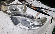 Передние фары Toyota Highlander 2009 Toyota Highlander, 2008-2010 