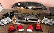 Решетка радиатора тойота ланд круйзер 200 рестайл оригенал под камеру Toyota Land Cruiser, 2007-2012 Караганда