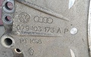 Крышка лобовая распредвалов клапанная Audi Q7, 2005-2009 Алматы