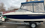 Срочно продам катер Bayliner2006 г. Длина 5.72м ширина 2.31м двигатель Merkruiser 135 л. С., обслуже 