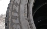 Шины зимние Bridgestone Blizzak шипованные 255/55 R18 