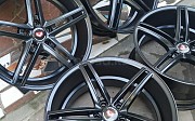 Vossen Mat blak satin R19/5/114.3 8.5-9.5J et 35 (replika) 